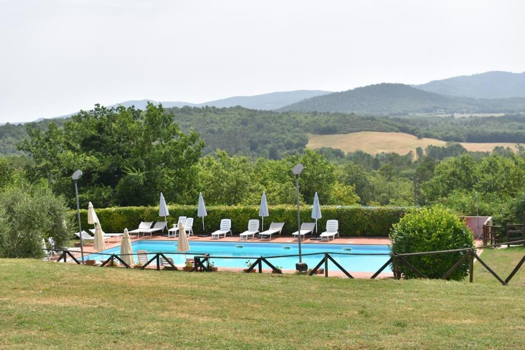 Relax Nella Jacuzzi In Toscana Colle Val D'Elsa Exterior foto